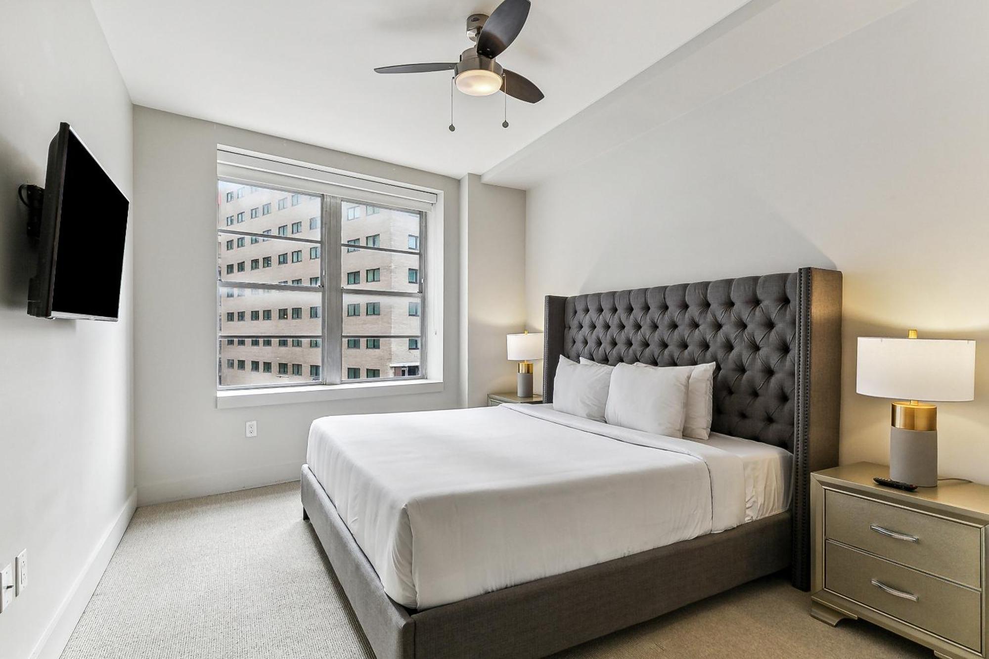 Upscale Condos And Penthouses Close To Canal And Bourbon St นิวออร์ลีนส์ ภายนอก รูปภาพ