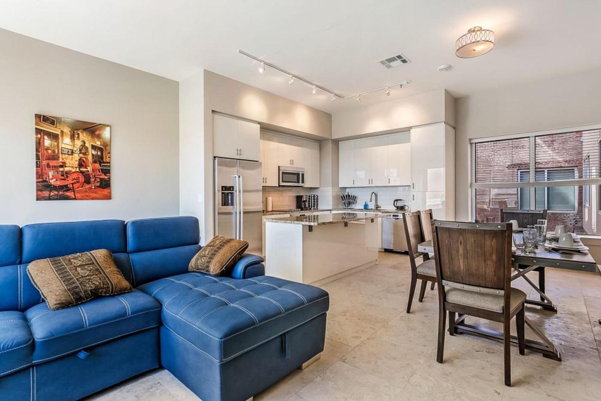 Upscale Condos And Penthouses Close To Canal And Bourbon St นิวออร์ลีนส์ ภายนอก รูปภาพ