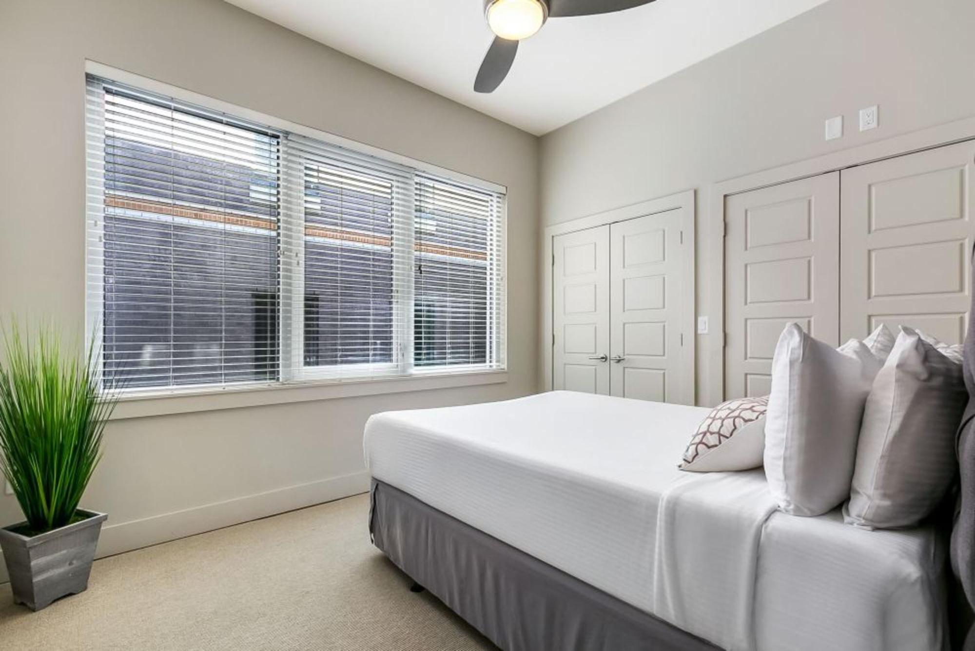 Upscale Condos And Penthouses Close To Canal And Bourbon St นิวออร์ลีนส์ ภายนอก รูปภาพ
