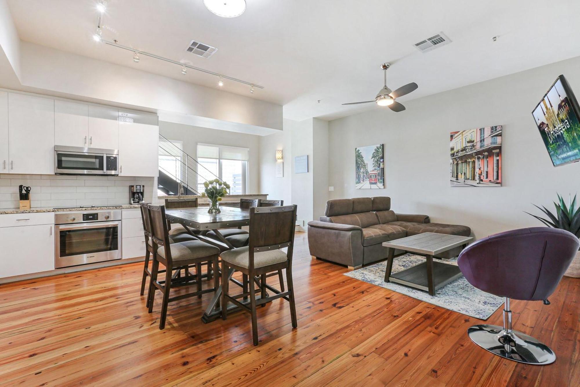 Upscale Condos And Penthouses Close To Canal And Bourbon St นิวออร์ลีนส์ ภายนอก รูปภาพ