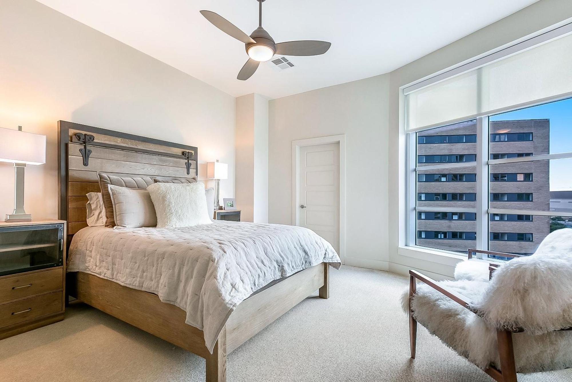 Upscale Condos And Penthouses Close To Canal And Bourbon St นิวออร์ลีนส์ ภายนอก รูปภาพ