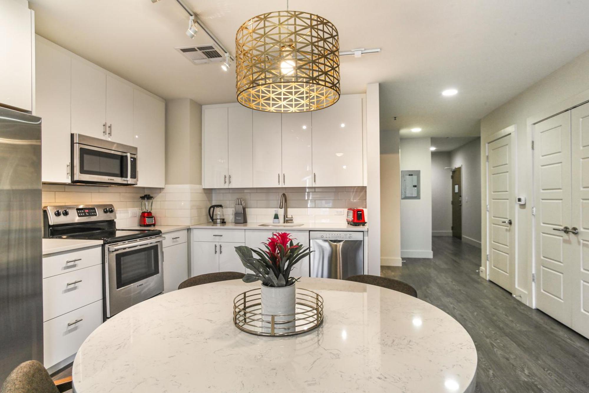 Upscale Condos And Penthouses Close To Canal And Bourbon St นิวออร์ลีนส์ ภายนอก รูปภาพ