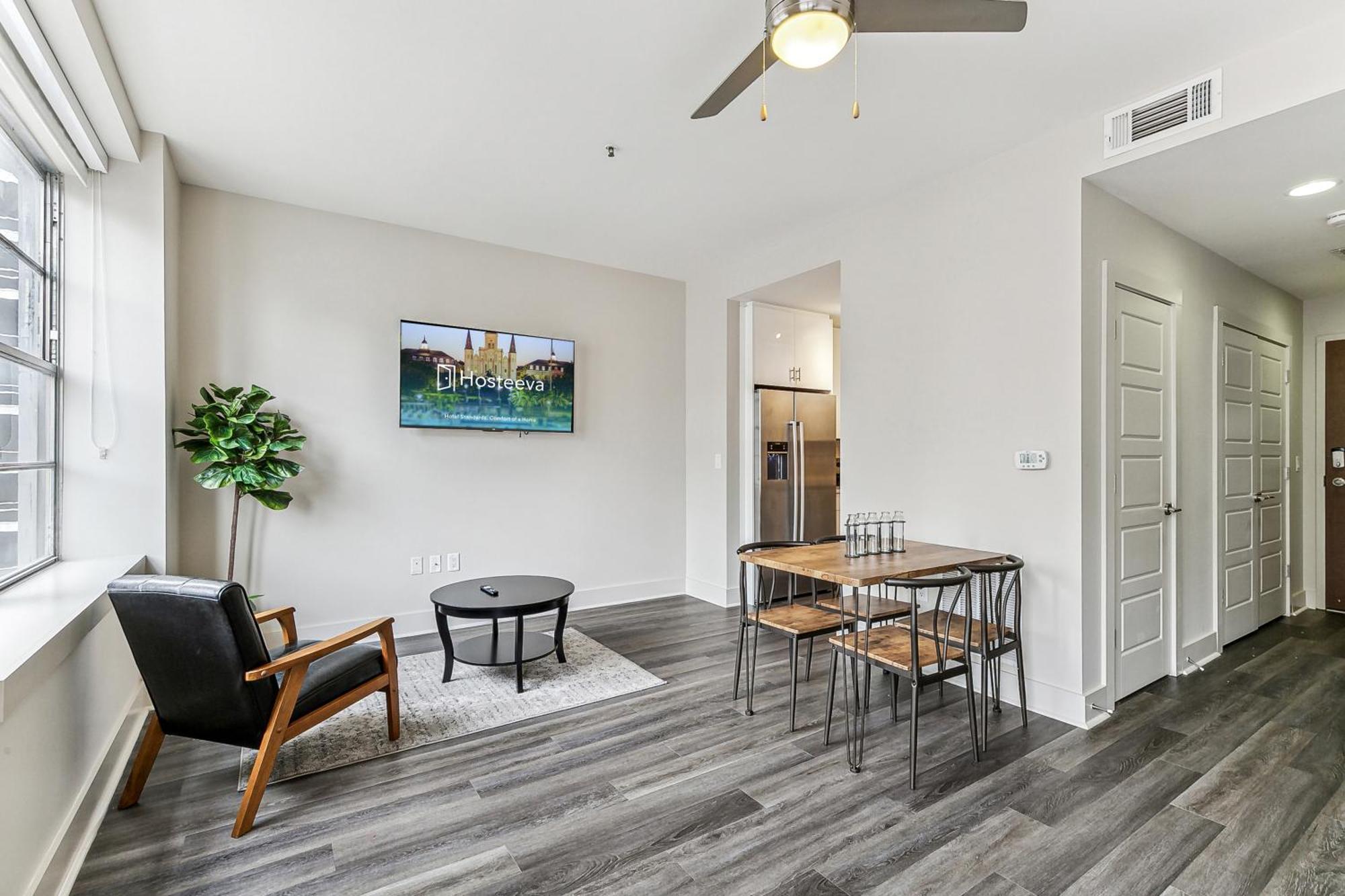 Upscale Condos And Penthouses Close To Canal And Bourbon St นิวออร์ลีนส์ ภายนอก รูปภาพ