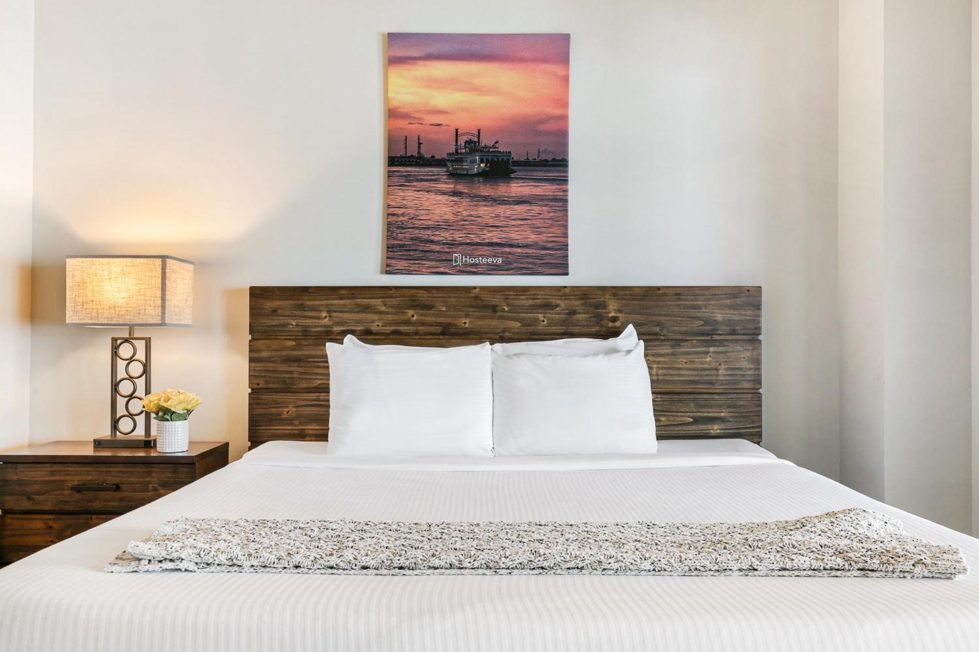 Upscale Condos And Penthouses Close To Canal And Bourbon St นิวออร์ลีนส์ ภายนอก รูปภาพ